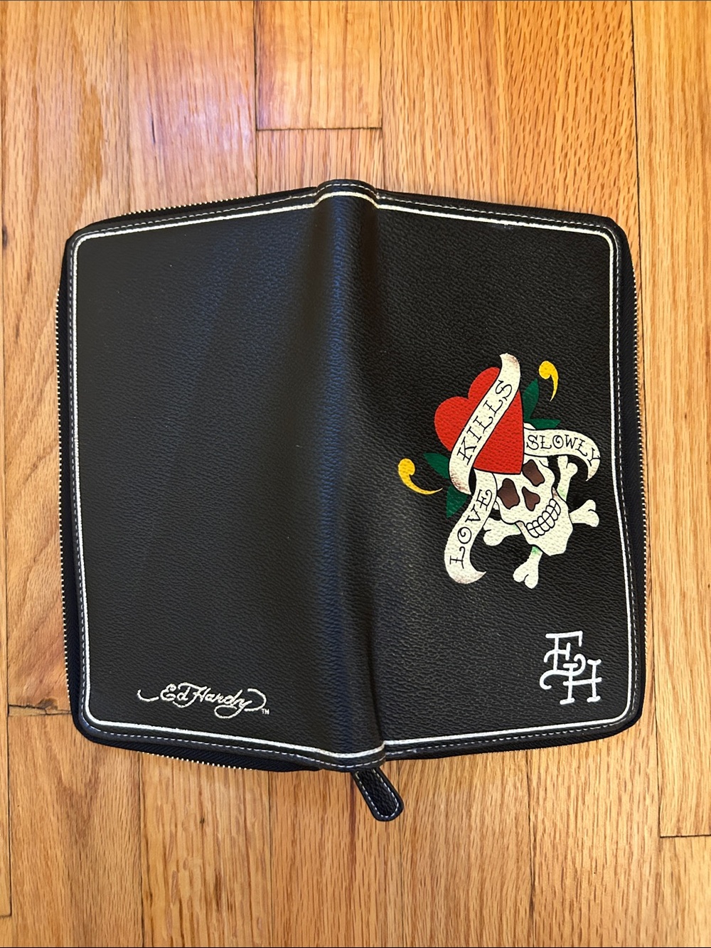Ed Hardy Wallet - Picture 5 of 5